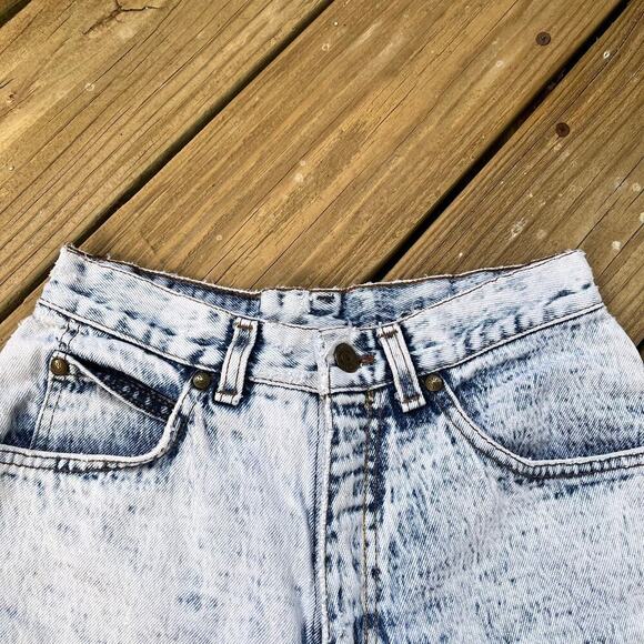 Levi's Vintage Women's Bleach Wash 80's Era Mom Jeans Size 8 - Picture 4 of 14